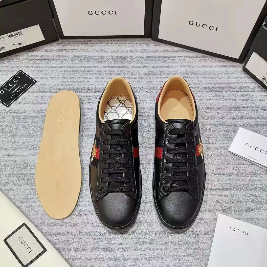 👟👟Ex-factory price 420👟👟 Newly upgraded high version of men's and women's wear, (GUCCI) official website's latest casual and fashionable couple shoes, hot style The style is simple and elegant, exclusive for couples. Unique official website latest brand elements 👑 original Gucci decoration, fashionable and generous, original material cowhide ✅ sheepskin lining, official website designated wear-resistant casual outsole, real-life photos of classic models in the counter, women's 35-40, men's 38--44 sizes
